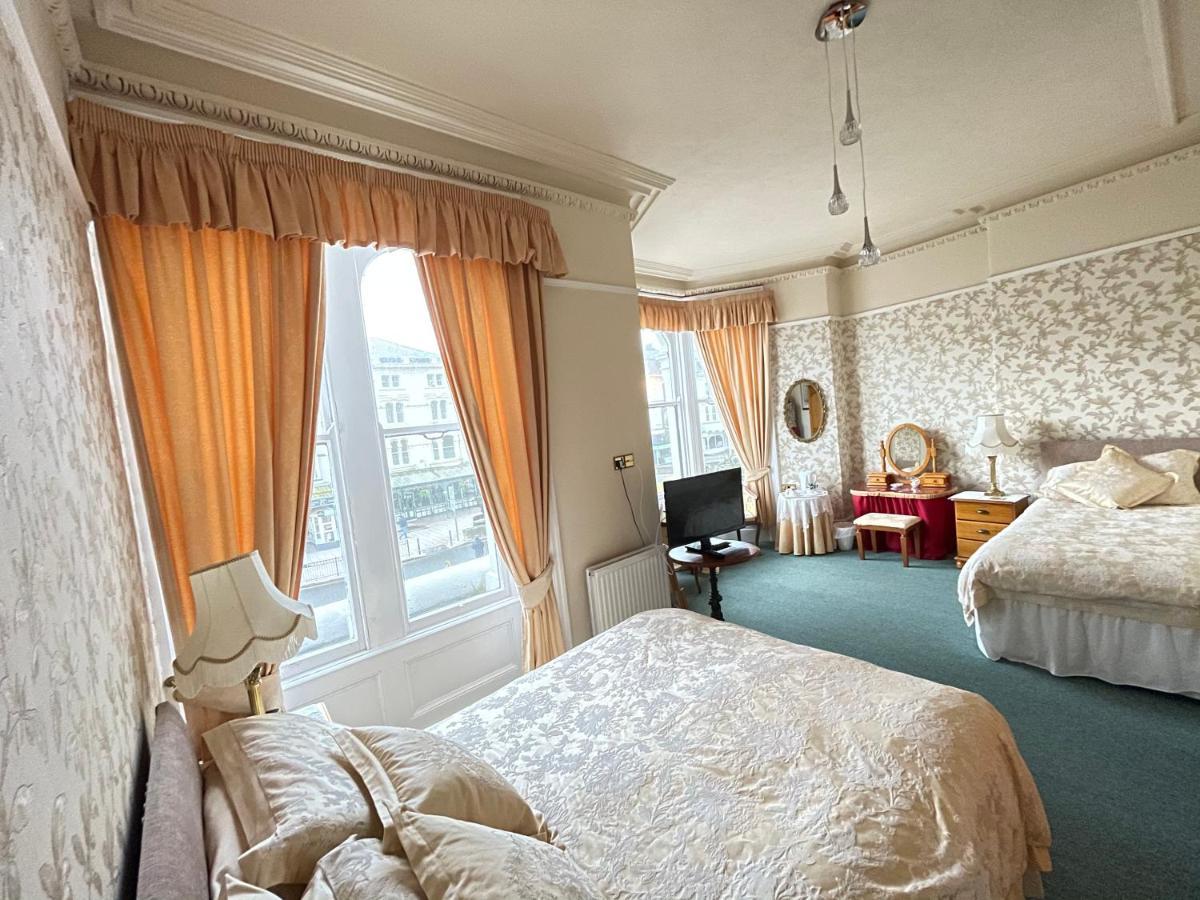 White Court Bed & Breakfast Llandudno