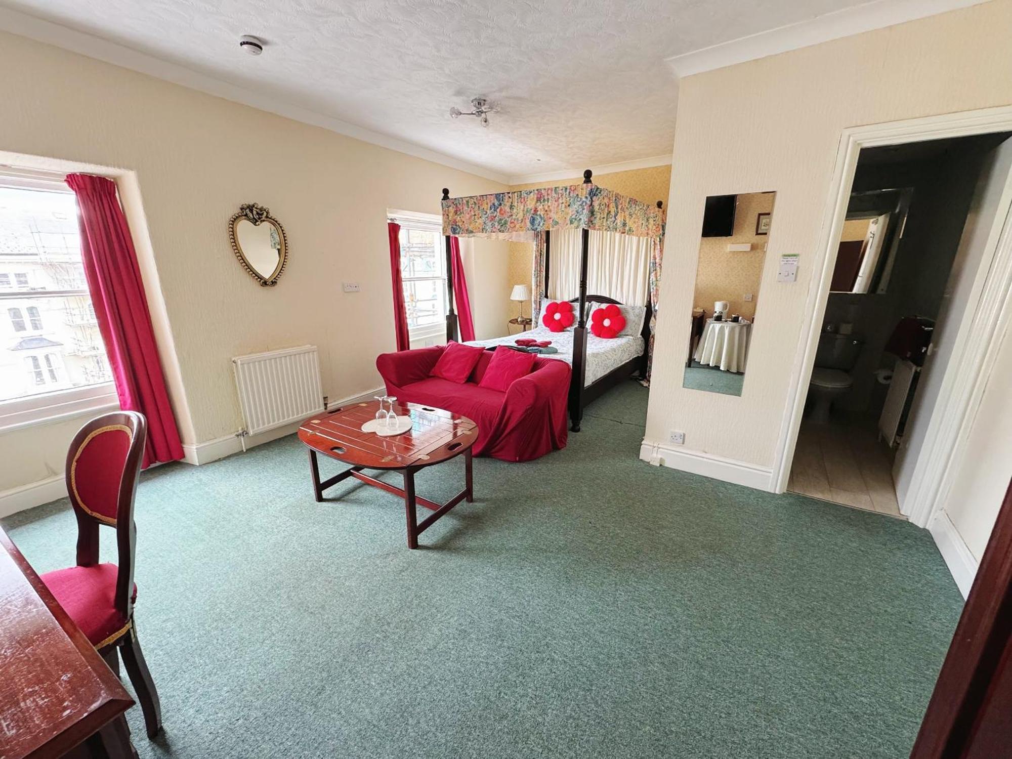 Bed & Breakfast White Court 4*